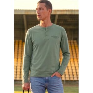 Street One MEN Street One Angerautes Henleyshirt mit Printdetail male Grün
