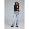 Stradivarius Jeans mit Weites Bein und doppelter Taille  MITTELBLAUER WASHED-LOOK IM HELLEN JEANSBLAU 40
