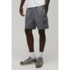 Herren Schmal Geschnittene Cargo-Shorts Mit Elastischem Bund Und Technischem Stretch-Material   Grey   Größe Medium   BOOHOOMAN