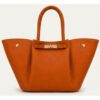 Hollert Premium Damenhandtasche aus Echtleder – Cognac Gold Edition female